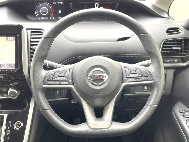 NISSAN SERENA  S-HYBRID 2017 Image 31