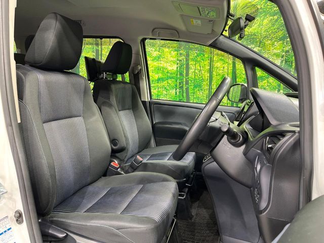 TOYOTA NOAH 4WD 2015 Image 31