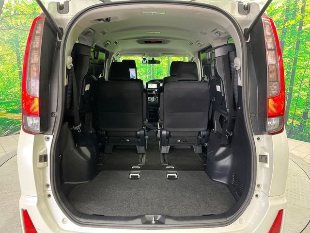 TOYOTA NOAH 4WD 2015 Image 31