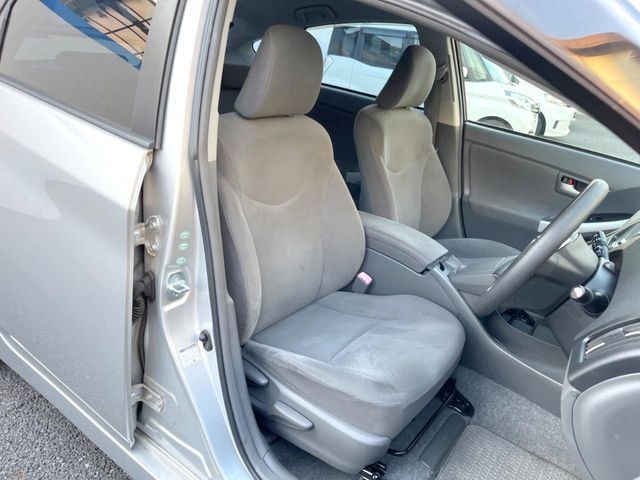 TOYOTA PRIUS 2011 Image 31