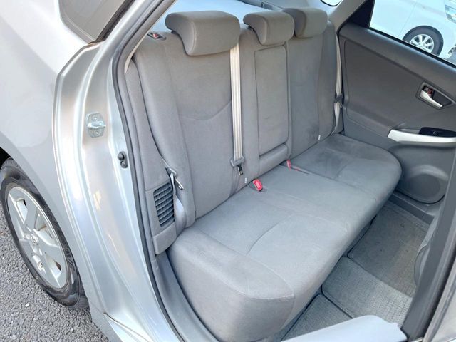TOYOTA PRIUS 2011 Image 31