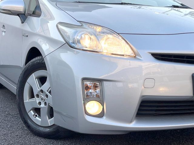TOYOTA PRIUS 2011 Image 31