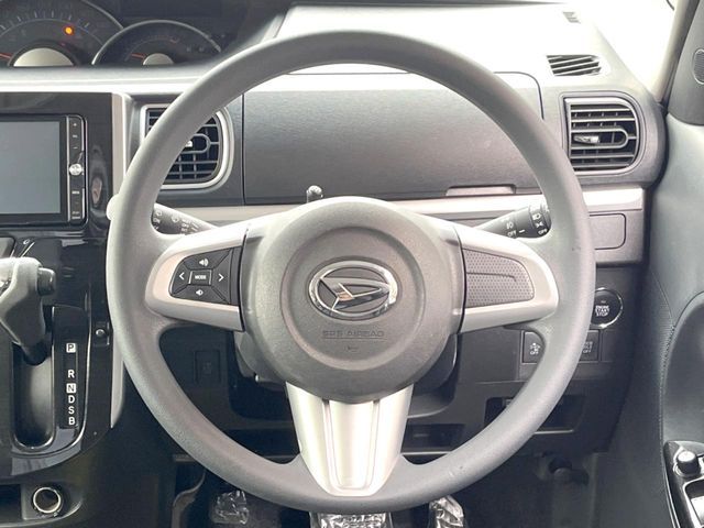 DAIHATSU TANTO CUSTOM 2015 Image 31