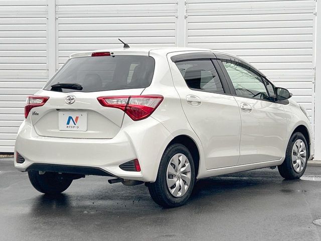 TOYOTA VITZ 2017 Image 31