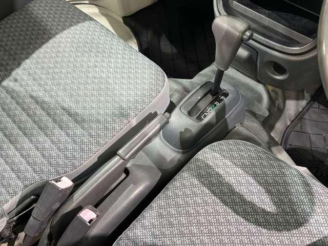 DAIHATSU HIJET TRUCK 4WD 2010 Image 31