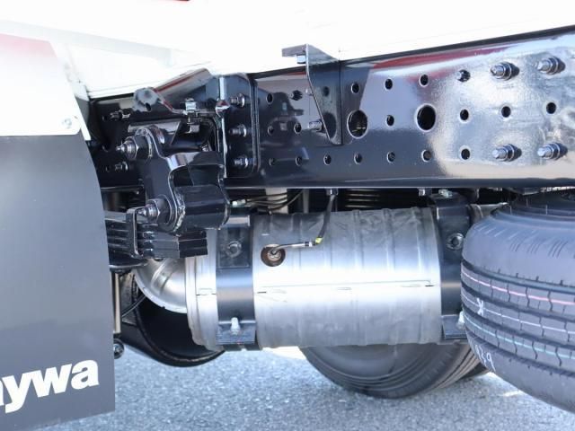 MITSUBISHI CANTER 2026 Image 31