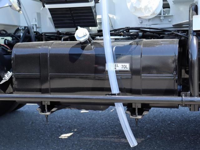 MITSUBISHI CANTER 2026 Image 31