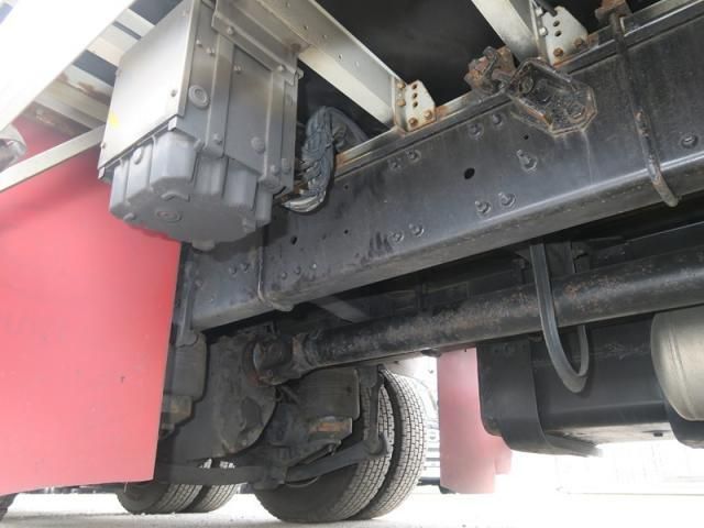 NISSAN DIESEL QUON 2019 Image 31