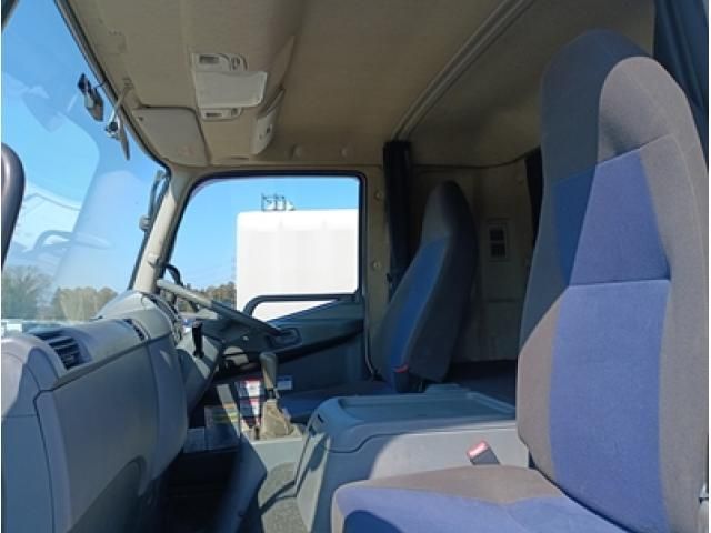 MITSUBISHI FUSOU FIGHTER 2016 Image 31