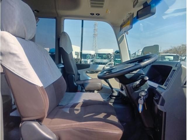 HINO LIESSE 2019 Image 31