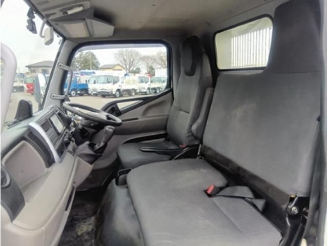 MITSUBISHI CANTER 2023 Image 31