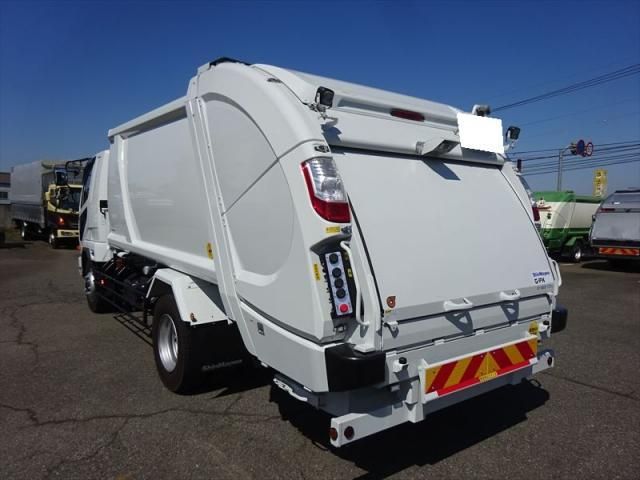 MITSUBISHI FUSOU FIGHTER 2024 Image 31