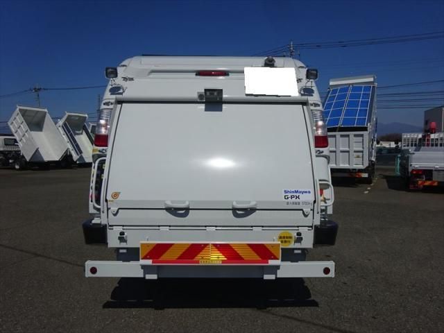 MITSUBISHI FUSOU FIGHTER 2024 Image 31