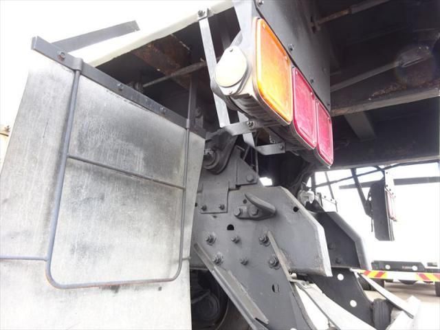 HINO PROFIA 2011 Image 31