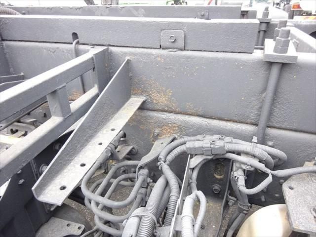 HINO PROFIA 2011 Image 31