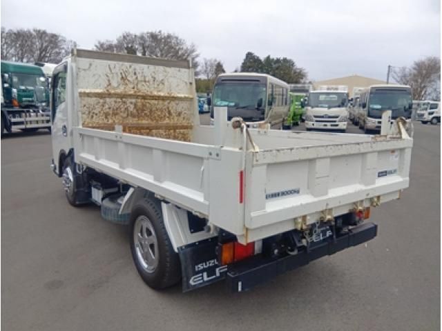 ISUZU ELF 2023 Image 31