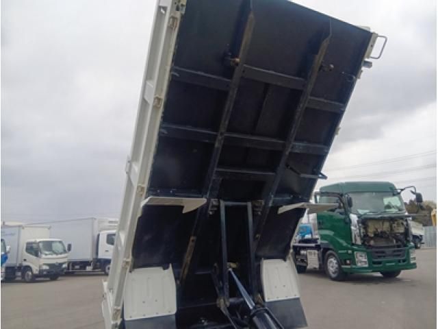 ISUZU ELF 2023 Image 31