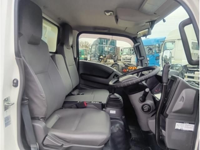 ISUZU ELF 2023 Image 31