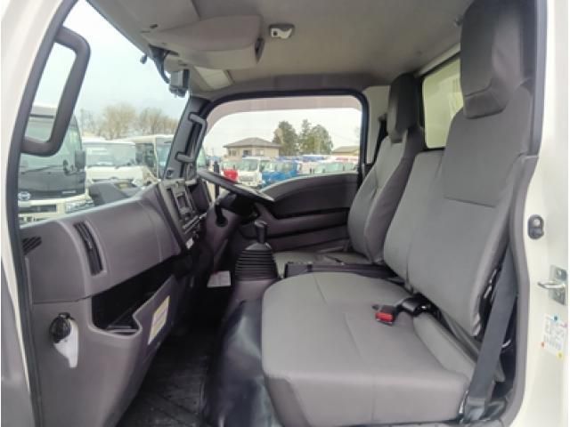 ISUZU ELF 2023 Image 31