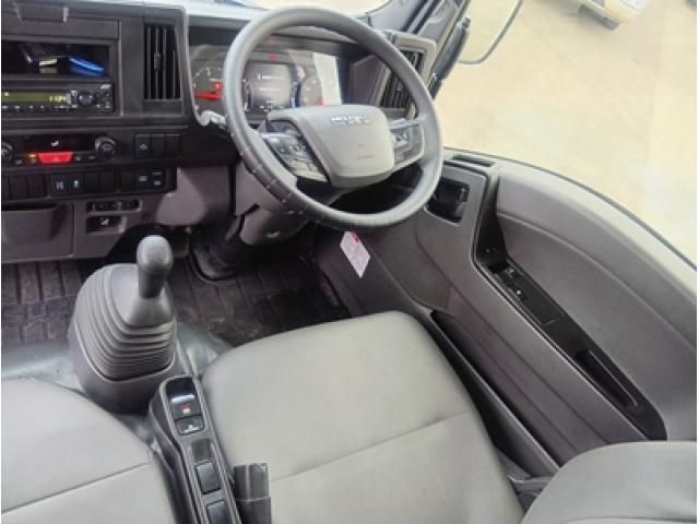 ISUZU ELF 2023 Image 31