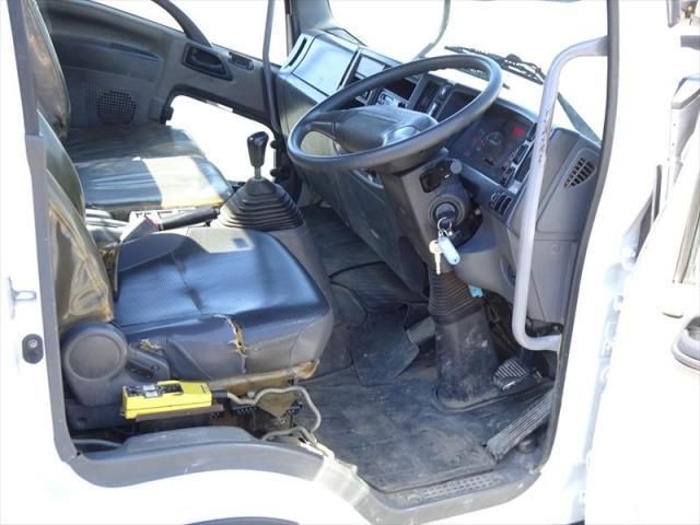 ISUZU FORWARD 2012 Image 31