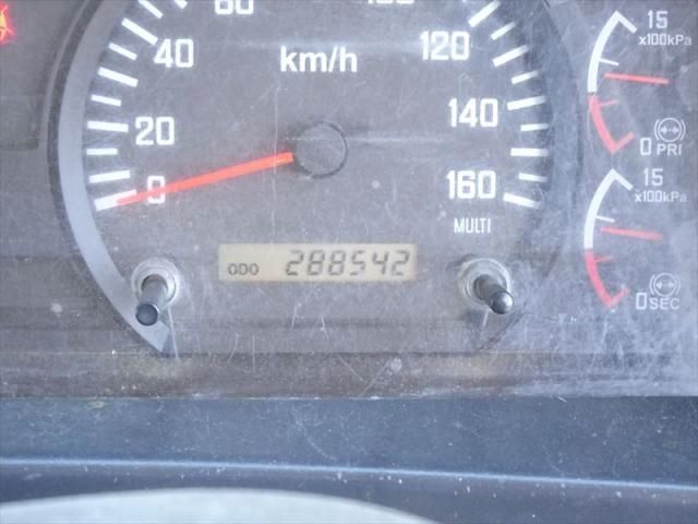 ISUZU FORWARD 2012 Image 31