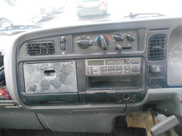 MITSUBISHI CANTER 1994 Image 31