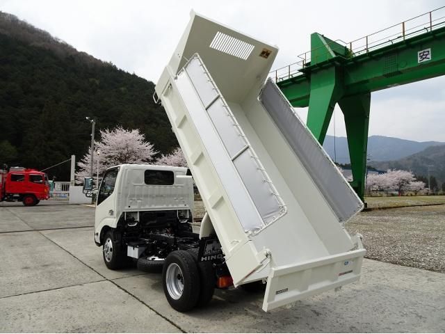 HINO DUTRO 2025 Image 31