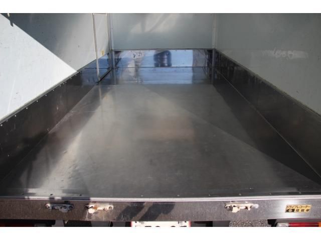 MITSUBISHI CANTER 2017 Image 31