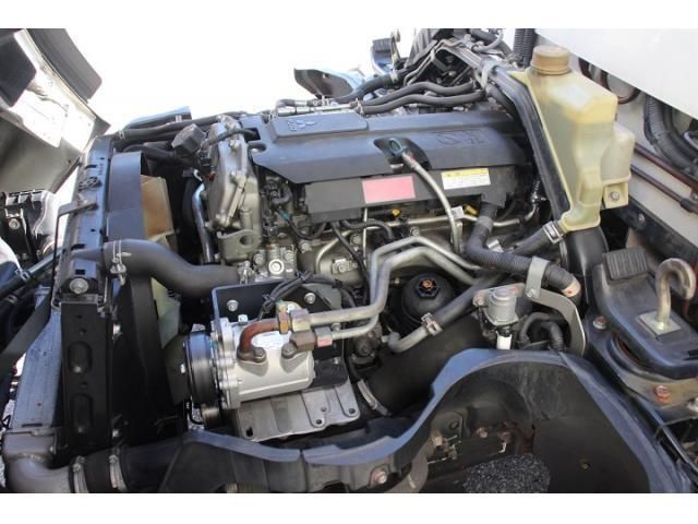 MITSUBISHI CANTER 2017 Image 31