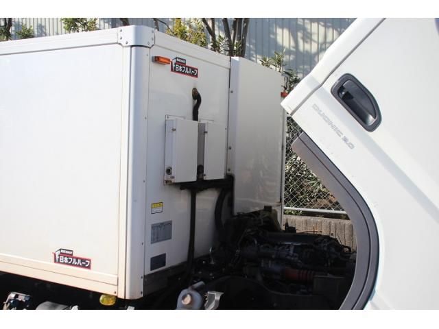 MITSUBISHI CANTER 2017 Image 31