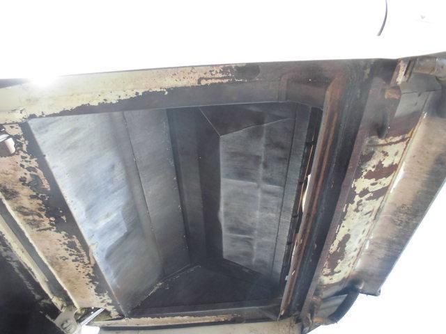 HINO DUTRO 2013 Image 31