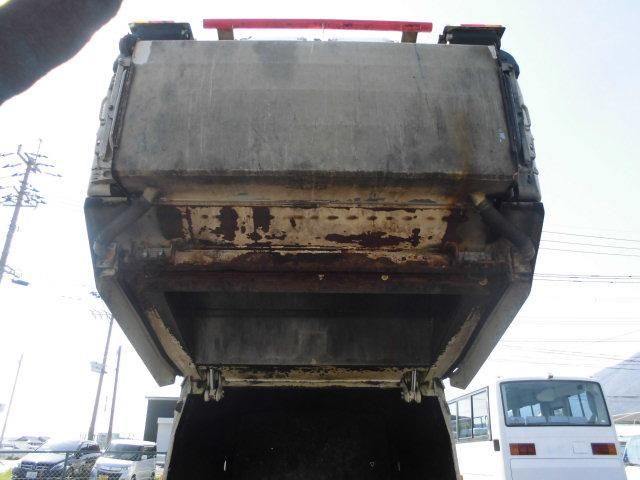 HINO DUTRO 2013 Image 31