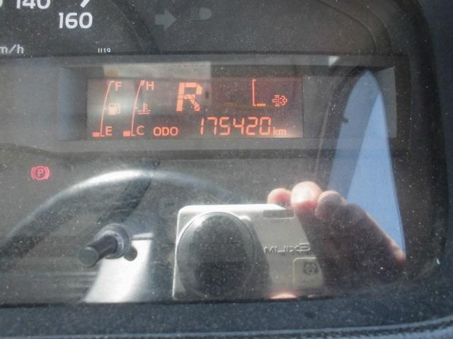 HINO DUTRO 2013 Image 31