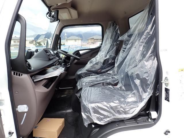 MITSUBISHI CANTER 2025 Image 31