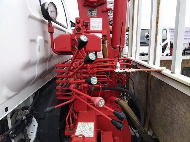 ISUZU ELF 2002 Image 31