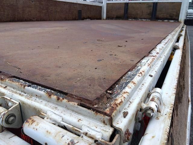 ISUZU ELF 2002 Image 31