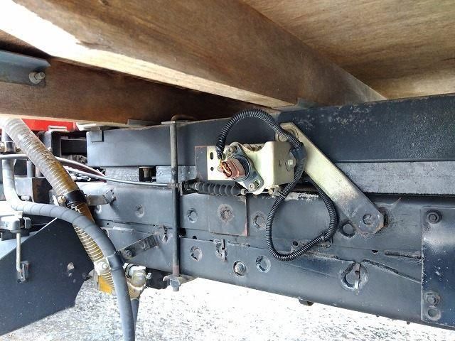 ISUZU ELF 2002 Image 31