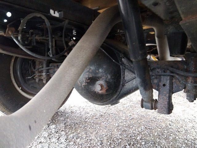 ISUZU ELF 2002 Image 31