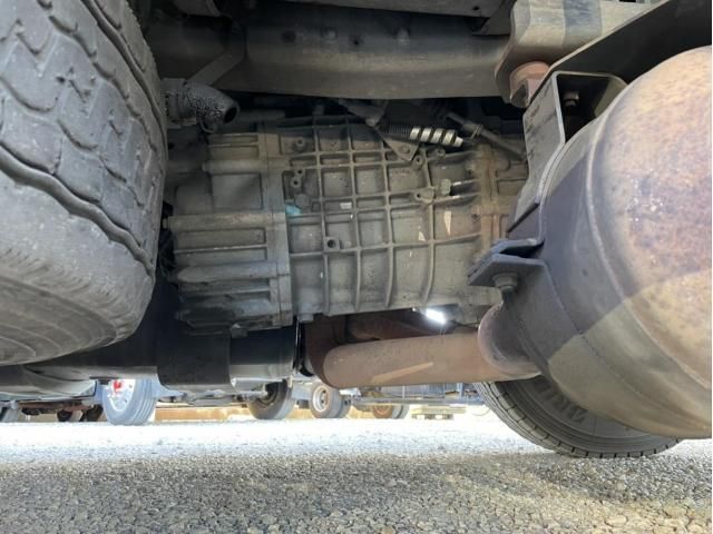 MITSUBISHI FUSOU SUPER GREAT 2002 Image 31