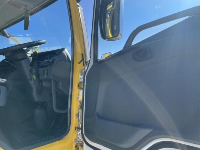 MITSUBISHI FUSOU SUPER GREAT 2001 Image 31