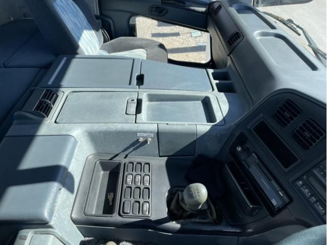 MITSUBISHI FUSOU SUPER GREAT 2001 Image 31