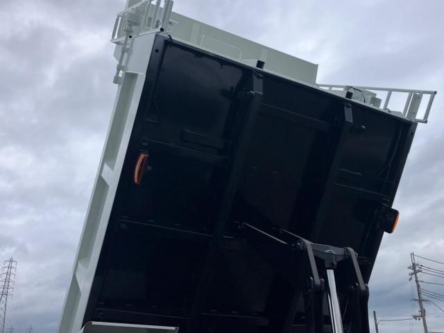 MITSUBISHI FUSOU FIGHTER 2025 Image 31