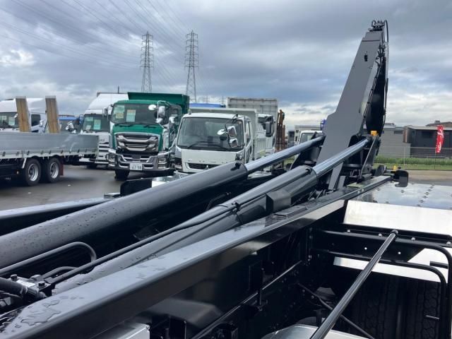 MITSUBISHI FUSOU SUPER GREAT 2025 Image 31