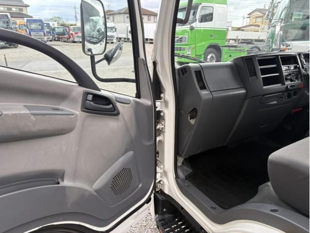 ISUZU ELF 2013 Image 31