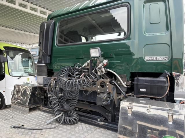 NISSAN DIESEL QUON 2018 Image 31