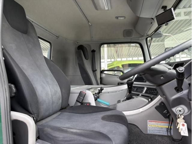 NISSAN DIESEL QUON 2018 Image 31