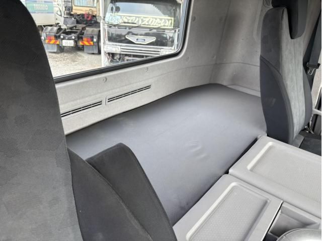 NISSAN DIESEL QUON 2018 Image 31