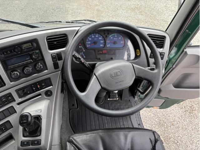 NISSAN DIESEL QUON 2017 Image 31