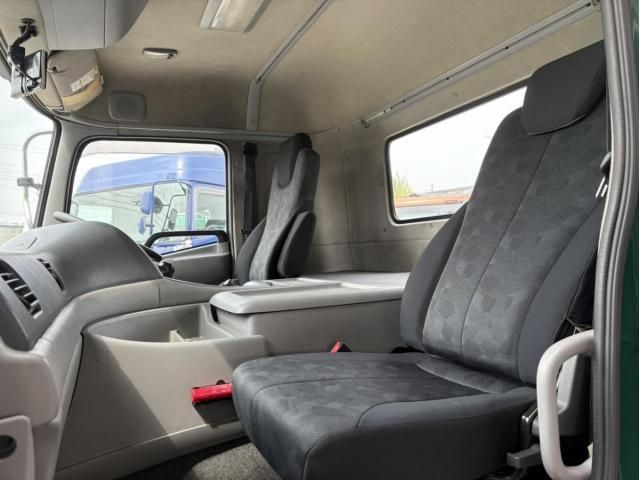 NISSAN DIESEL QUON 2017 Image 31